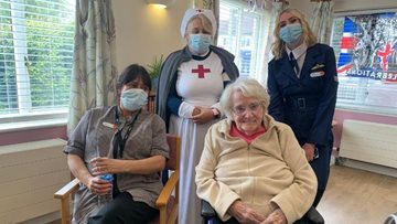 Hornchurch care home take part in VE Day celebrations
